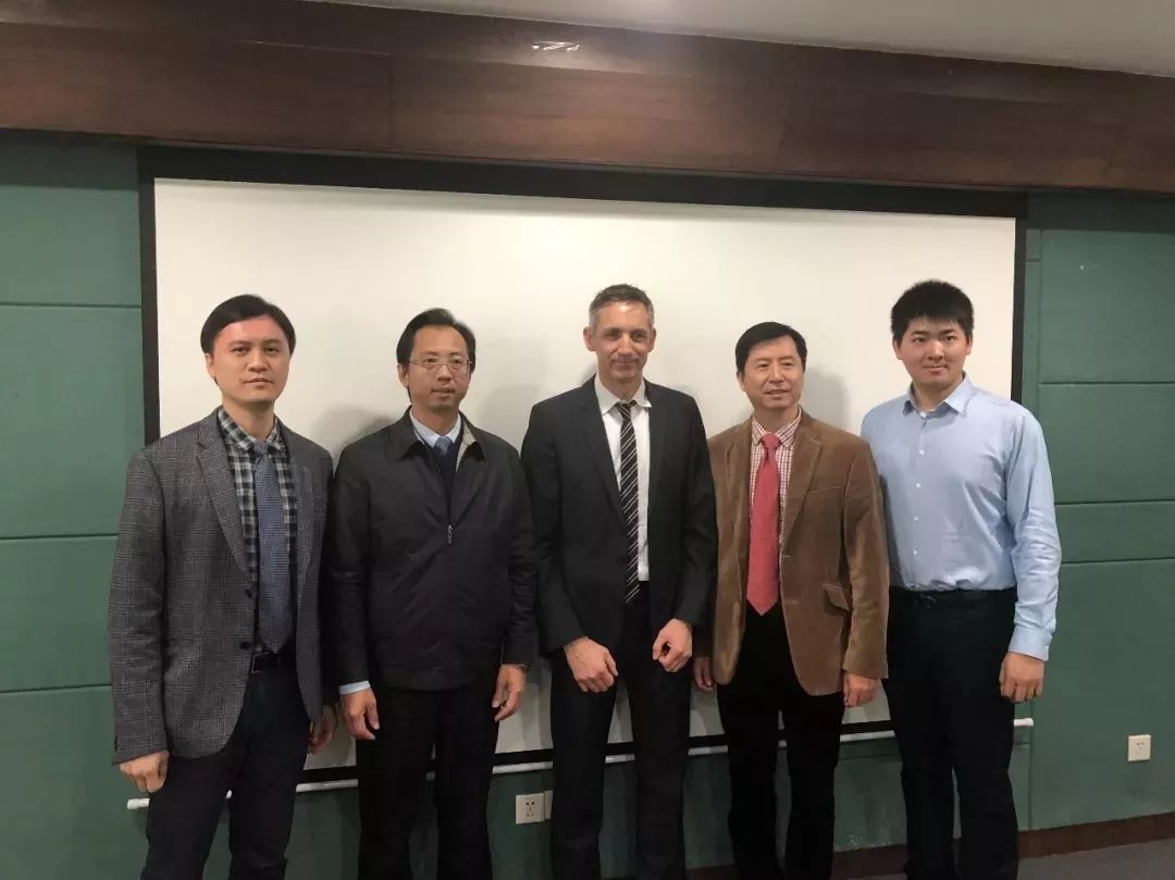 圖片關(guān)鍵詞